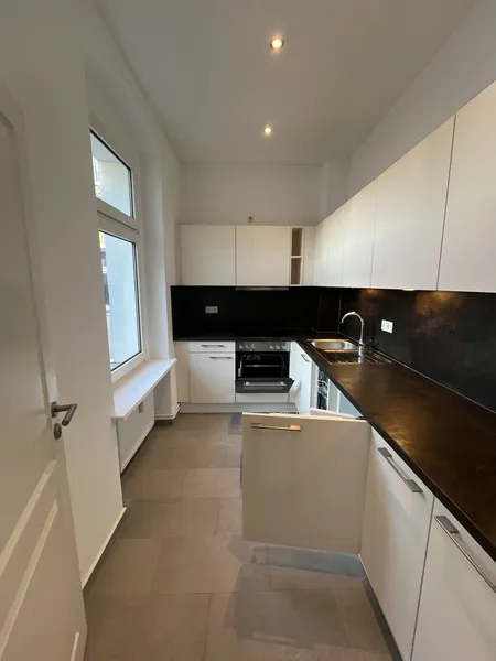 Charmante 1-Zimmer Wohnung mit Einbauküche — photo 1